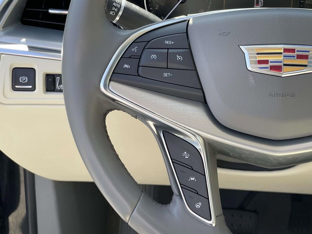 Used 2020 Cadillac XT5 Premium Luxury image 24