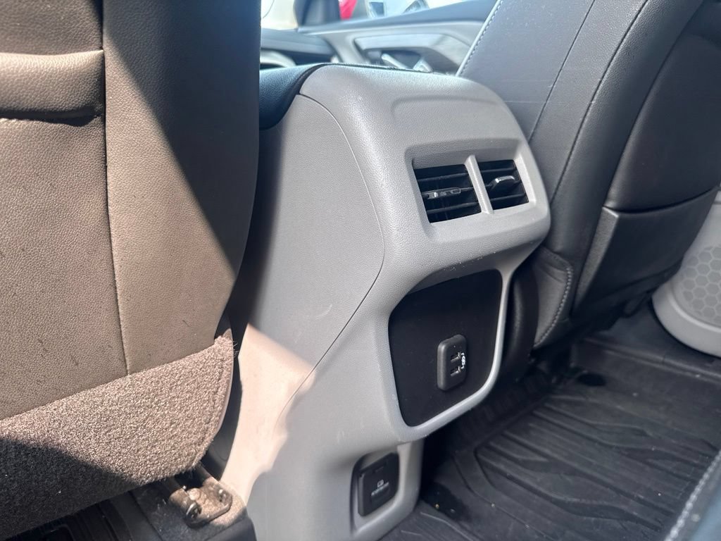 Used 2022 GMC Terrain SLT w/ Tech Package AWD/4WD image 33