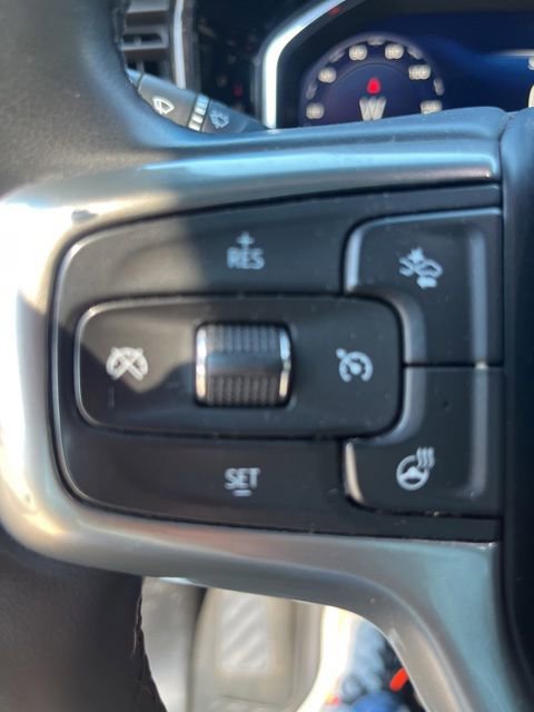 Used 2023 Chevrolet Silverado 1500 LT AWD/4WD image 17