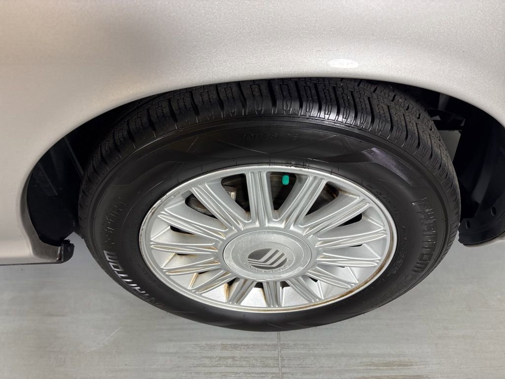 Used 2010 Mercury Grand Marquis LS image 11