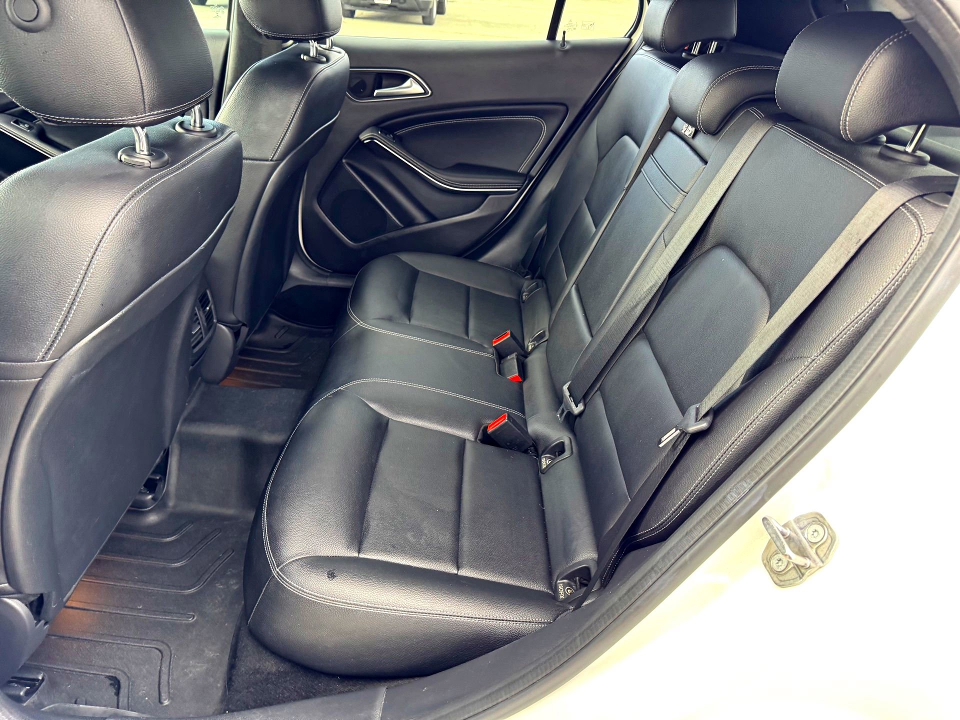 Used 2019 Mercedes-Benz GLA 250 4MATIC image 18