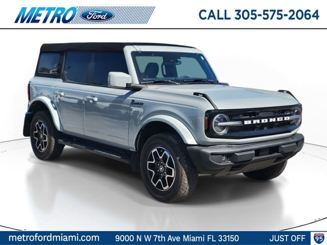 Used 2023 Ford Bronco Outer Banks image 1