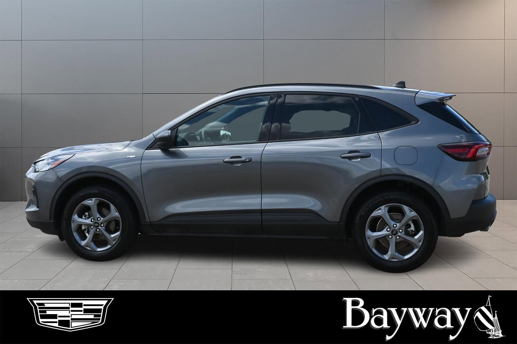 Used 2025 Ford Escape ST-Line AWD/4WD image 4