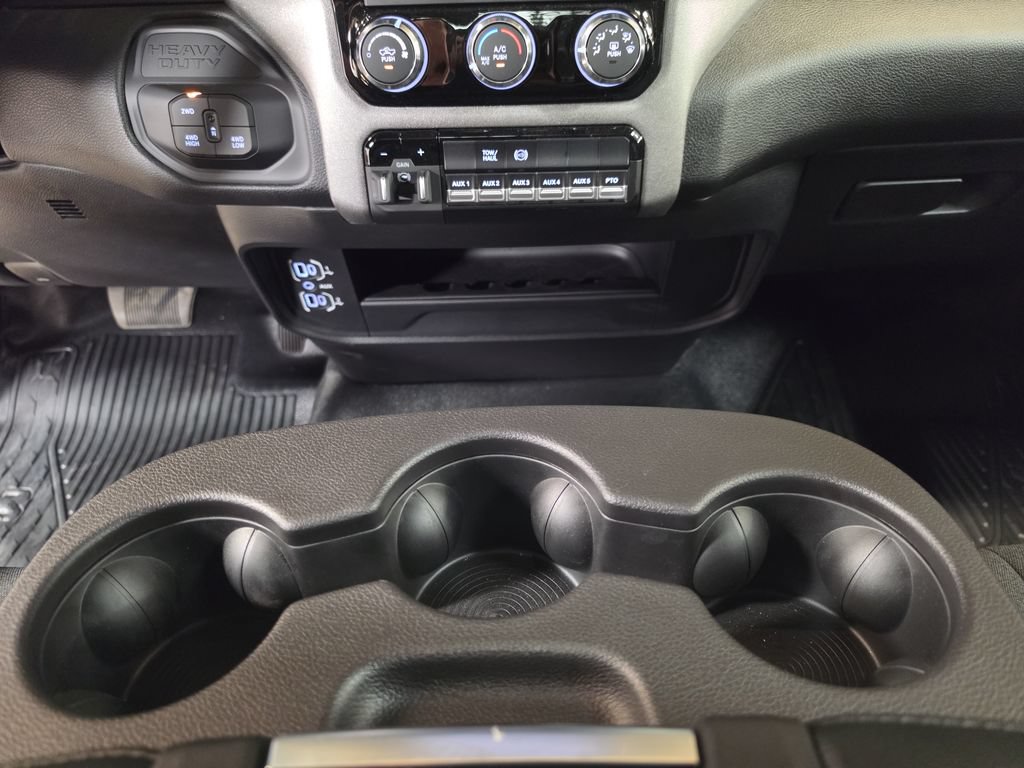 New 2026 RAM 5500 Tradesman w/ Chrome Appearance Group AWD/4WD image 20