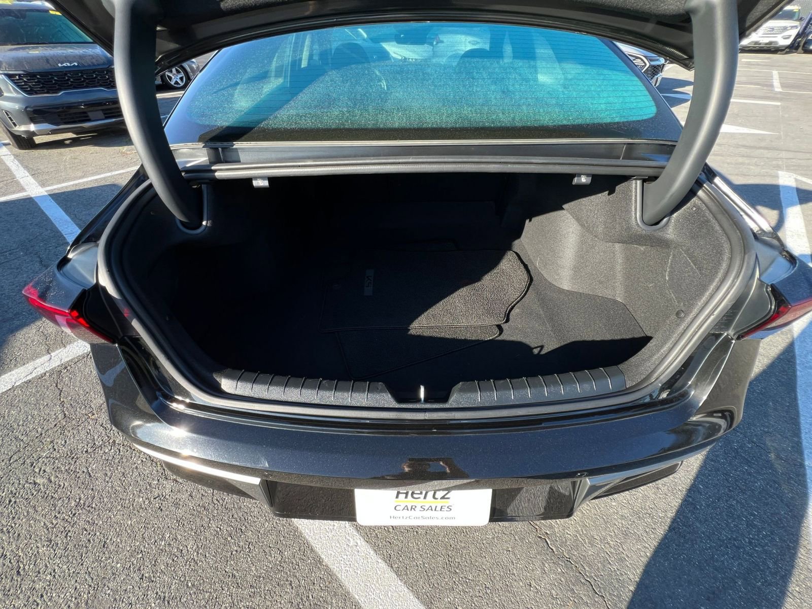 Used 2025 Kia K5 LXS image 36