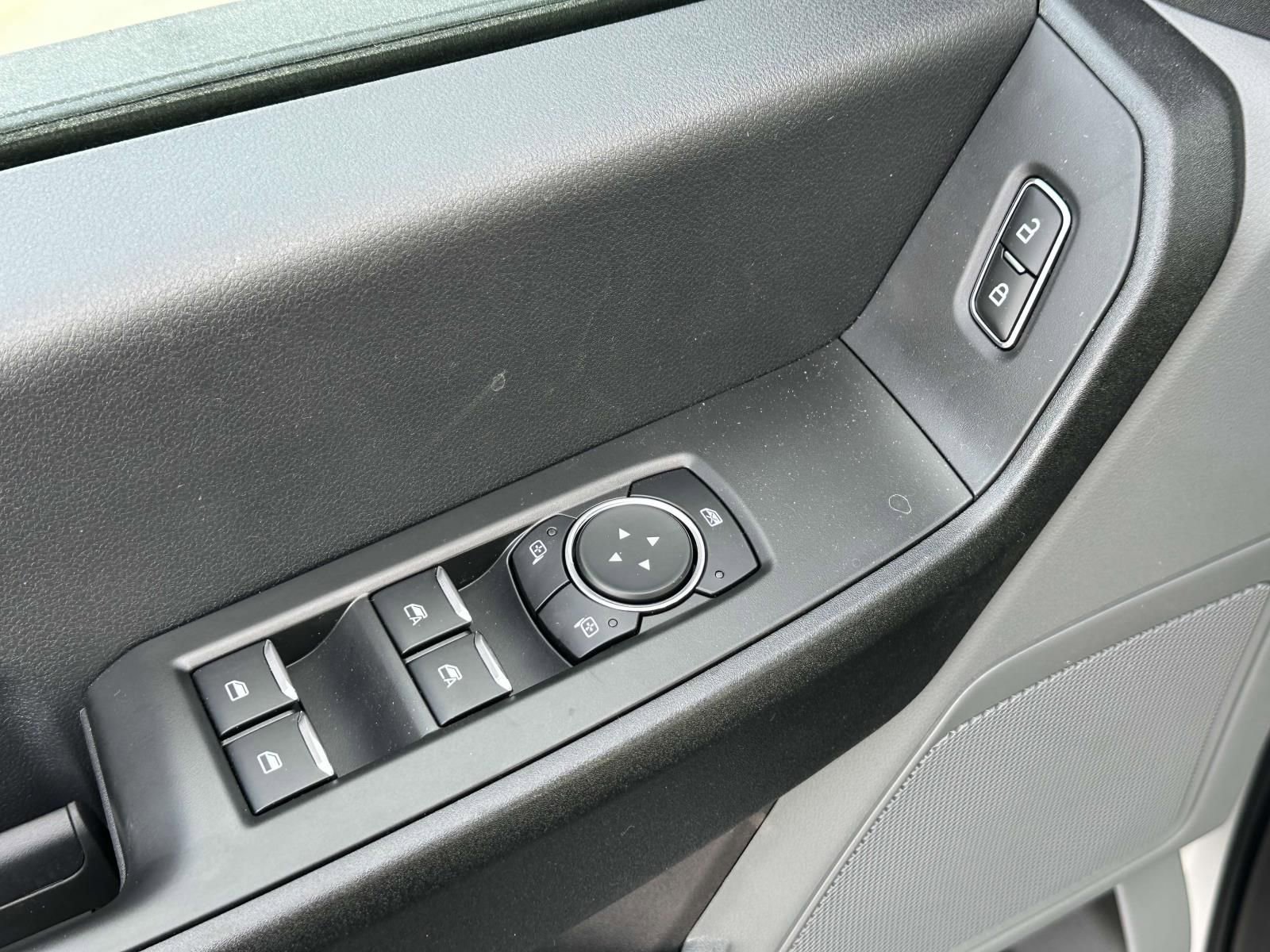 New 2025 Ford F250 XL w/ XL Chrome Package image 18