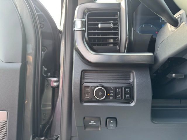 New 2026 Ford F350 Lariat w/ Lariat Premium Package image 21