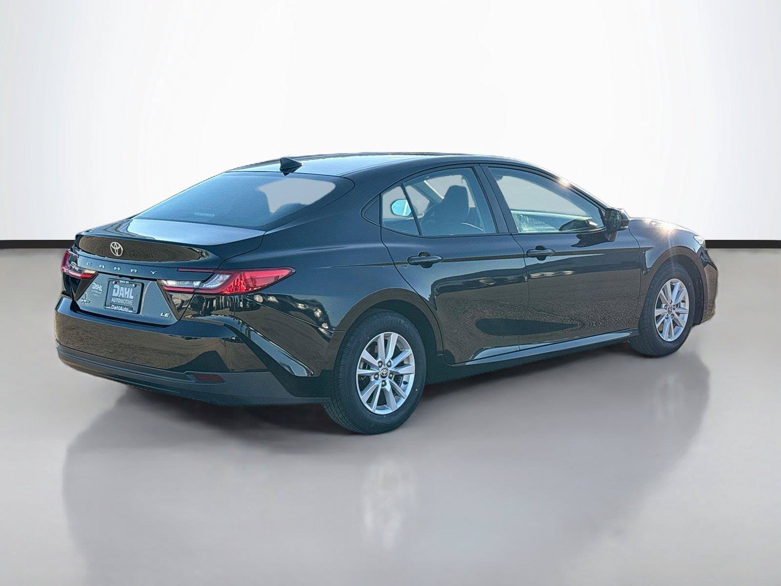 Used 2025 Toyota Camry LE FWD image 13