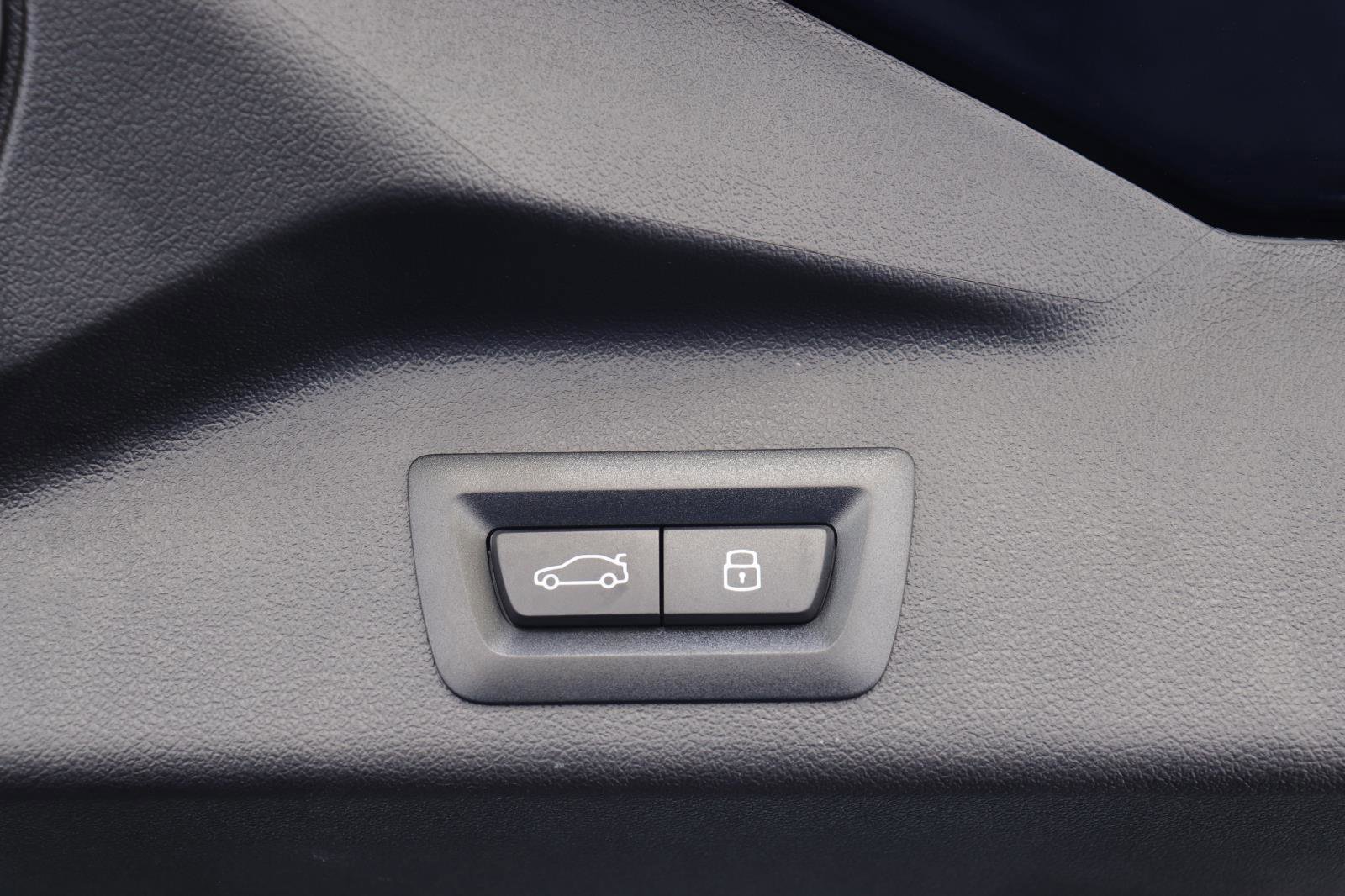 Used 2026 BMW X5 sDrive40i image 17