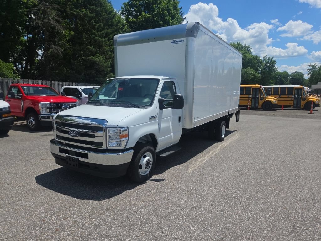 New 2026 Ford E-450 and Econoline 450 Super Duty w/ Power Equipment Group RWD video 1