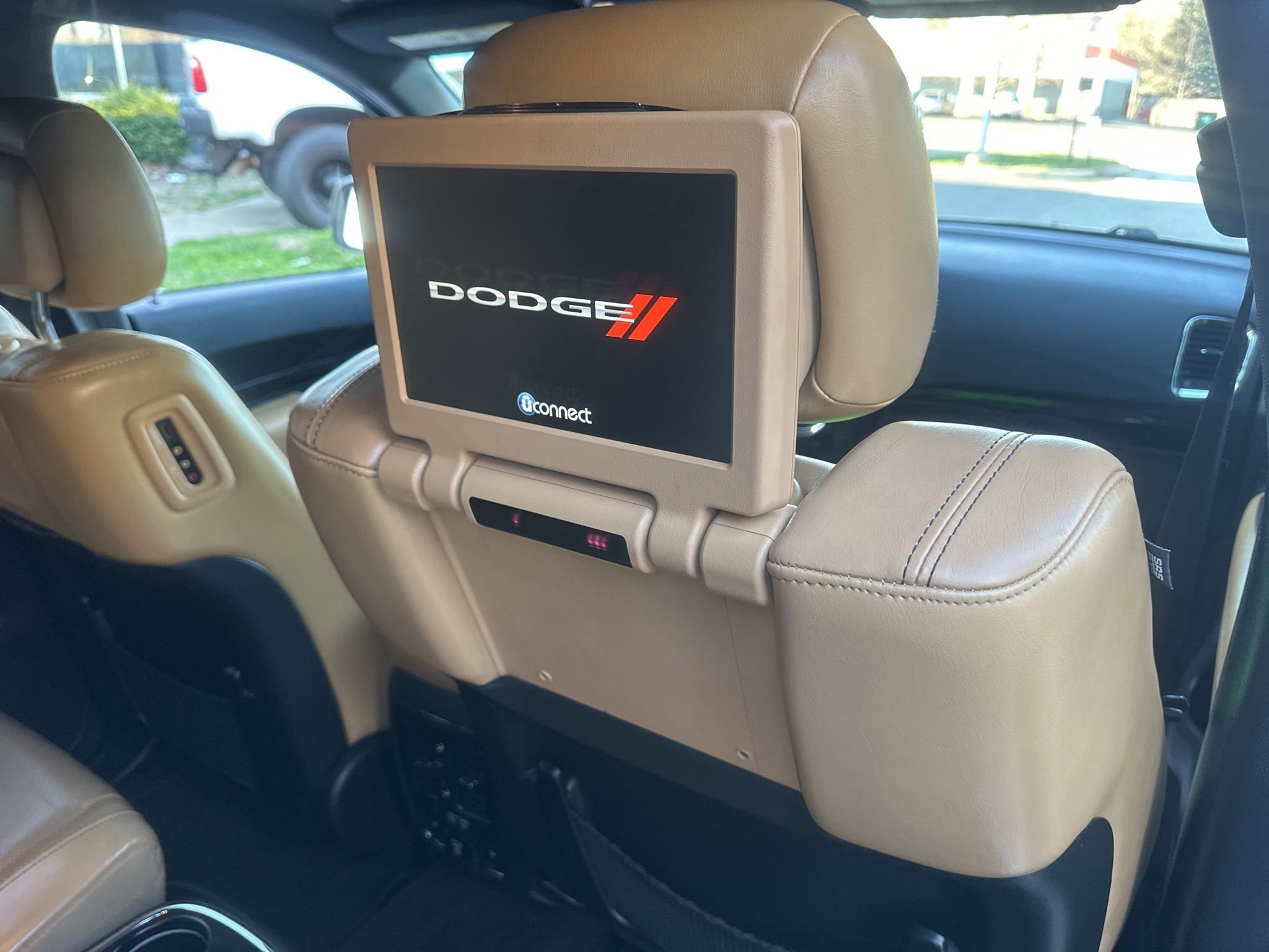 Used 2017 Dodge Durango Citadel w/ Premium Entertainment Group image 15