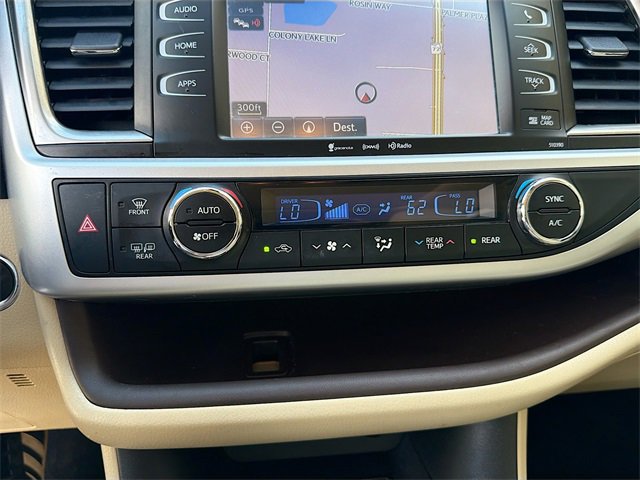 Used 2019 Toyota Highlander XLE image 33