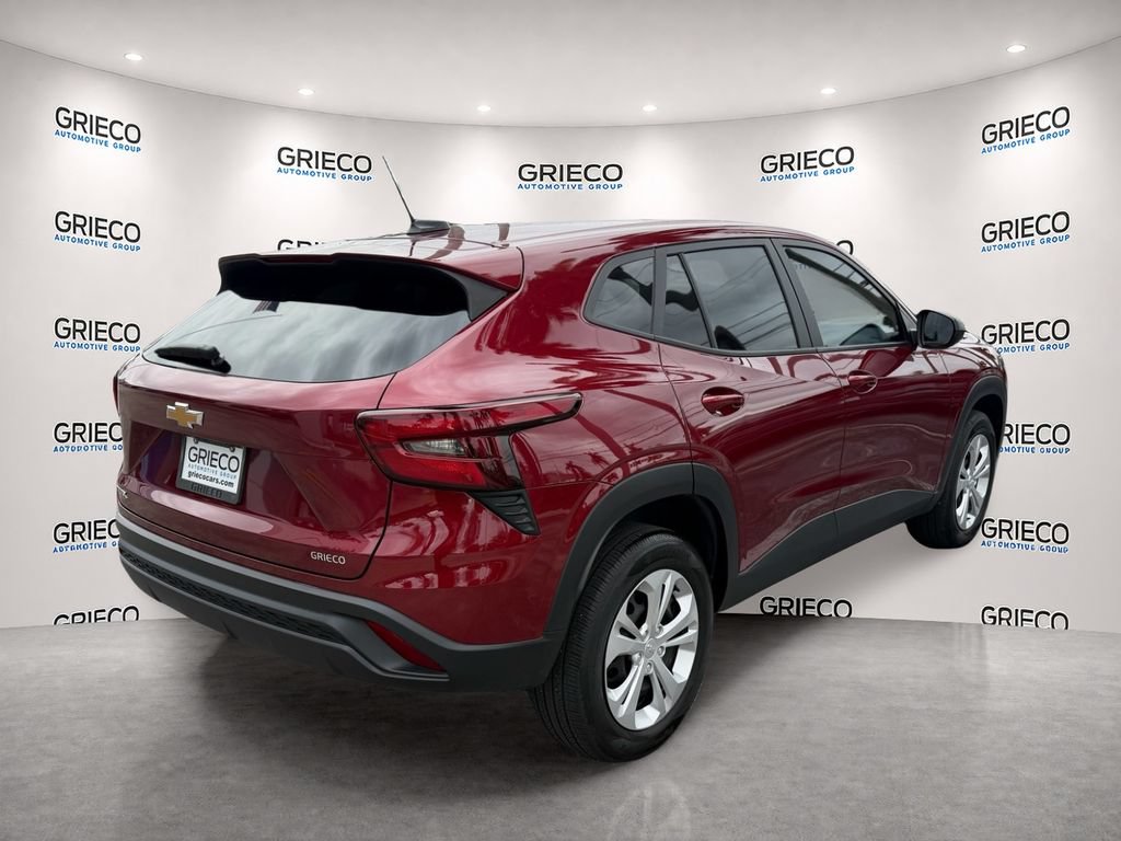 Certified 2024 Chevrolet Trax LS FWD image 3