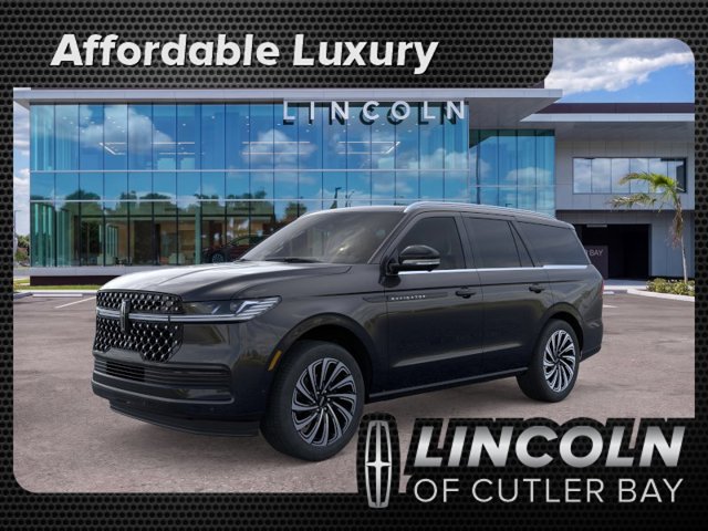 New 2026 Lincoln Navigator Black Label AWD/4WD image 1