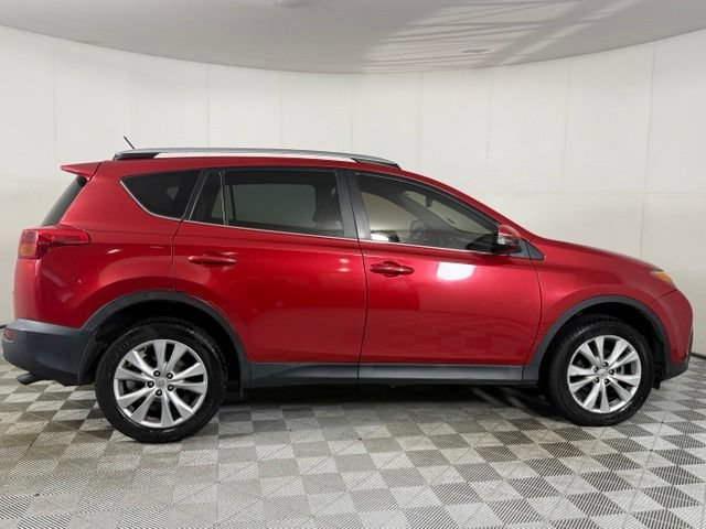 Used 2015 Toyota RAV4 Limited w/ Technology Package AWD/4WD image 9