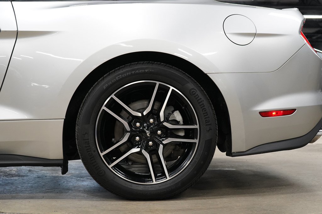 Used 2019 Ford Mustang Premium RWD image 28
