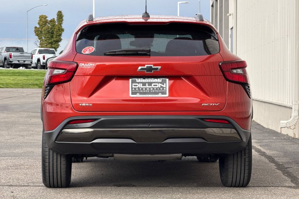 Used 2024 Chevrolet Trax ACTIV w/ Driver Confidence Package FWD image 8