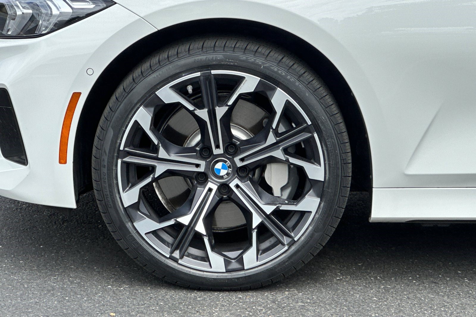 Certified 2026 BMW 330i Sedan w/ Premium Package RWD image 38
