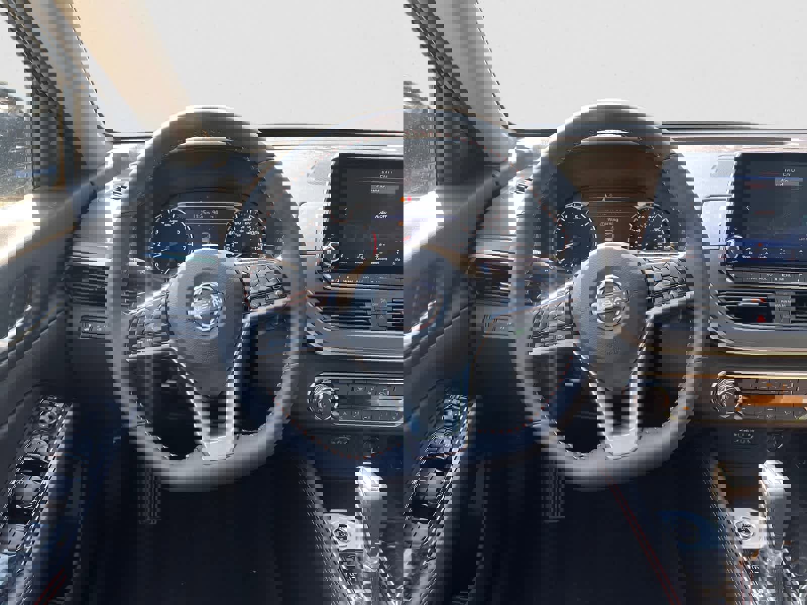 New 2025 Nissan Altima 2.5 SR image 13