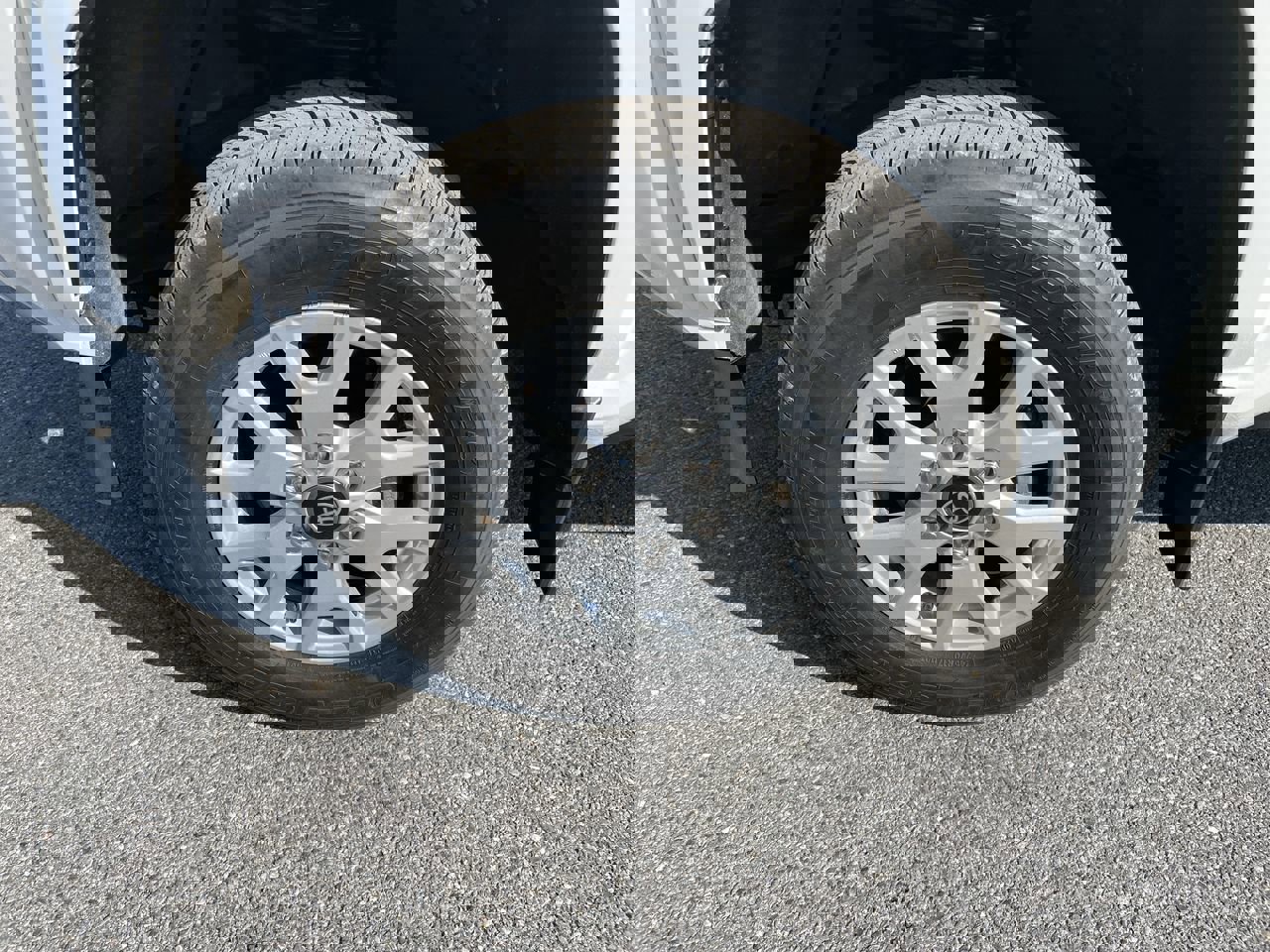 Used 2024 Toyota Tacoma SR image 10