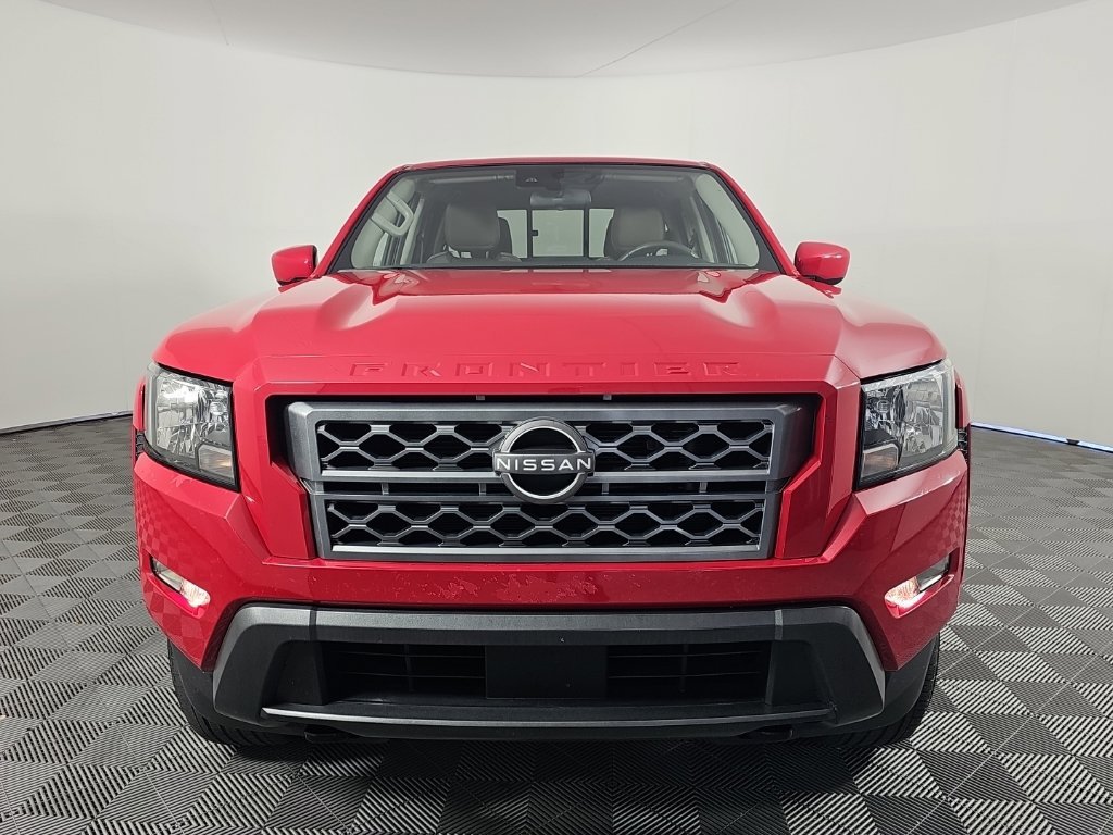 Used 2022 Nissan Frontier SV AWD/4WD image 2