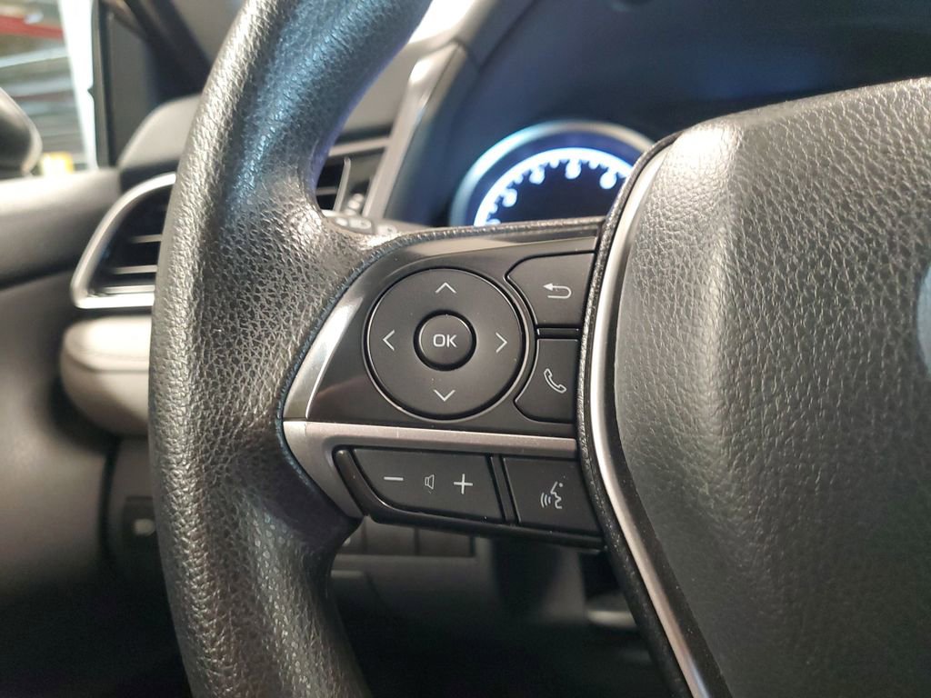 Certified 2022 Toyota Camry LE image 20