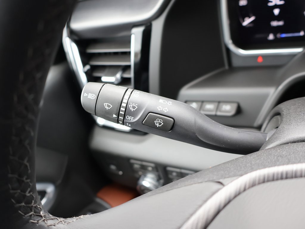 New 2026 GMC Sierra 3500 Denali Ultimate image 17