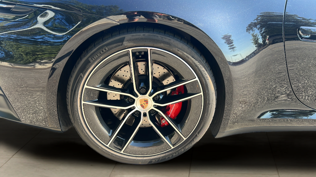 Certified 2026 Porsche 911 Carrera 4 GTS AWD/4WD image 18