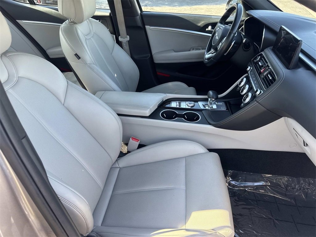 Used 2023 Genesis G70 2.0T image 27