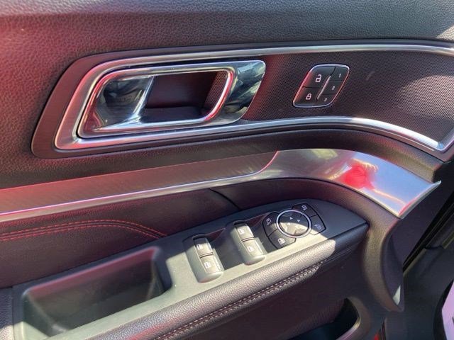 Used 2019 Ford Explorer Sport w/ Equipment Group 401A AWD/4WD image 10