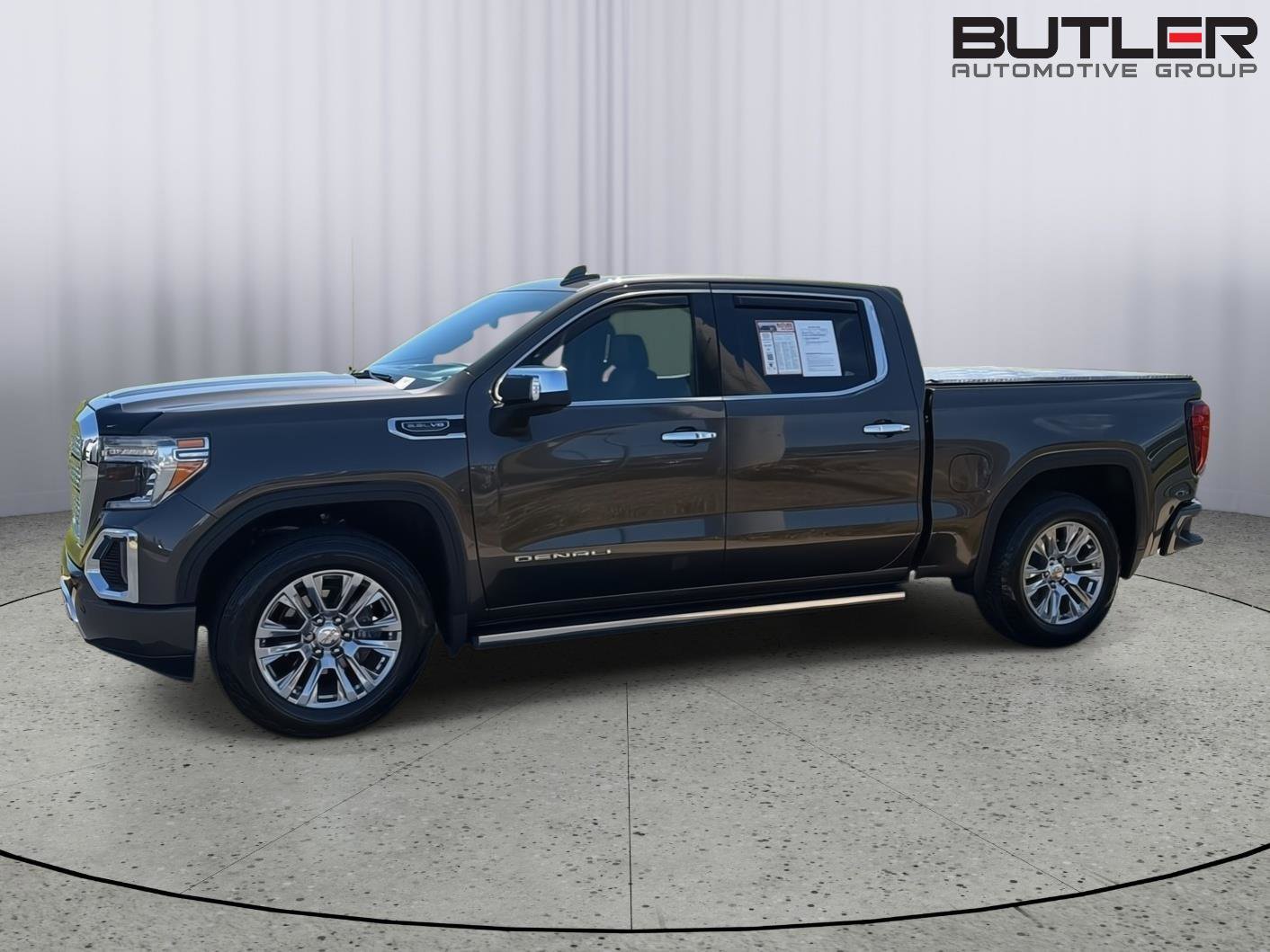 Used 2019 GMC Sierra 1500 Denali w/ Technology Package AWD/4WD image 3