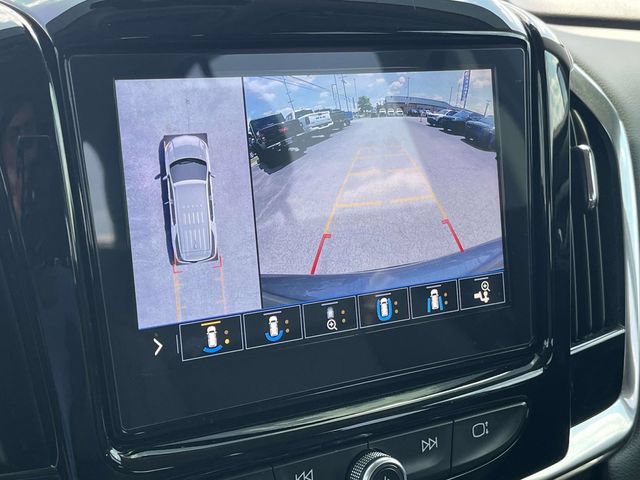 Used 2021 Chevrolet Traverse RS w/ LPO, Floor Liner Package FWD image 32