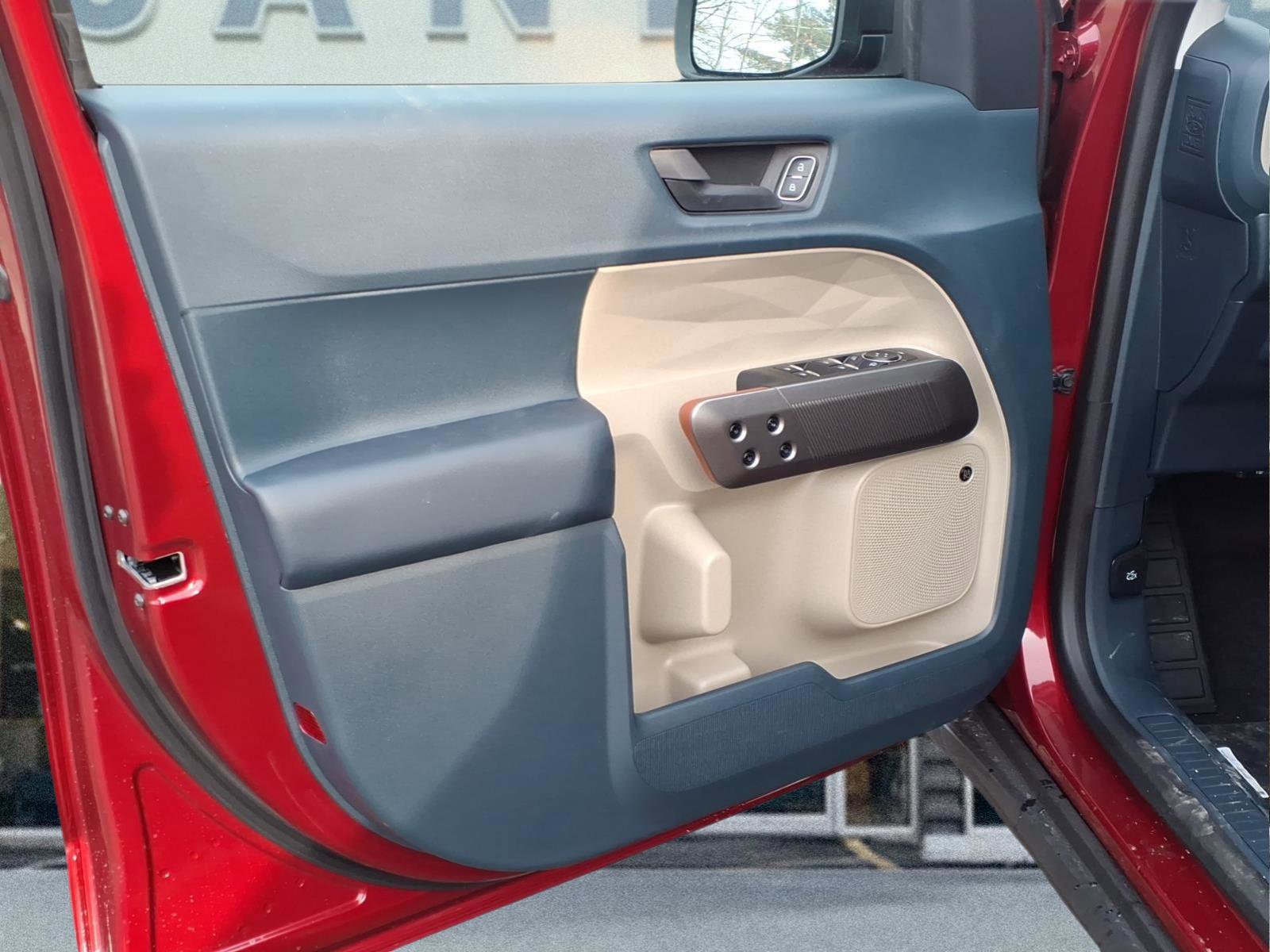 New 2026 Ford Maverick Lariat w/ 4K Tow Package image 8