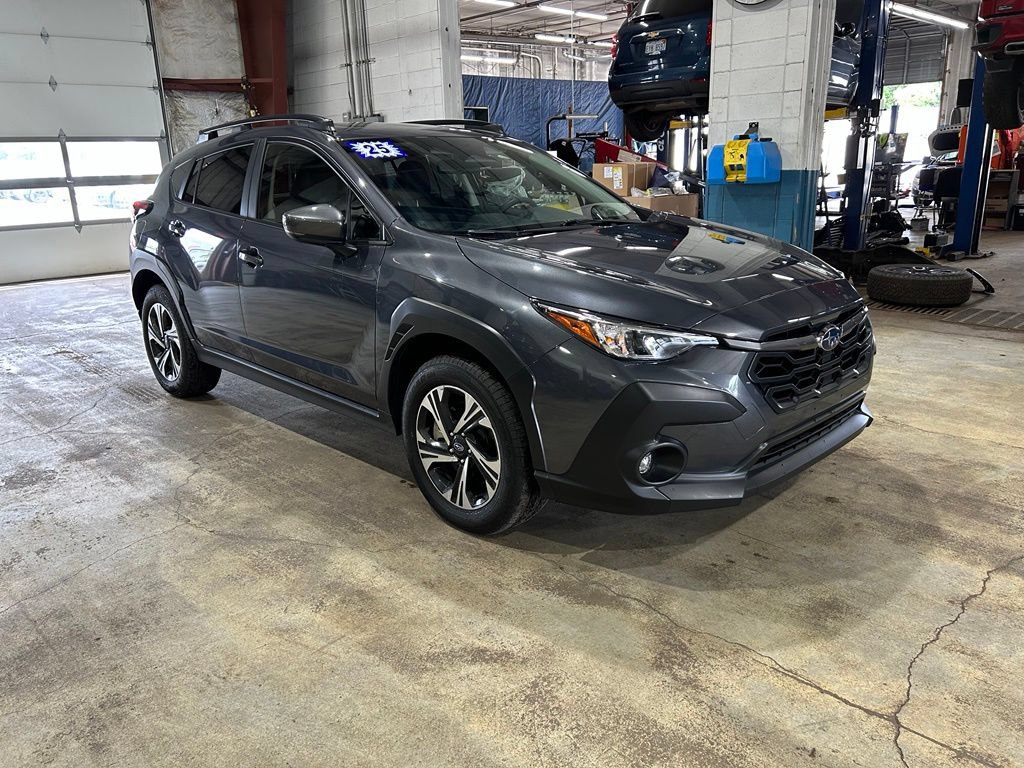 Used 2025 Subaru Crosstrek 2.5i Premium AWD/4WD image 1