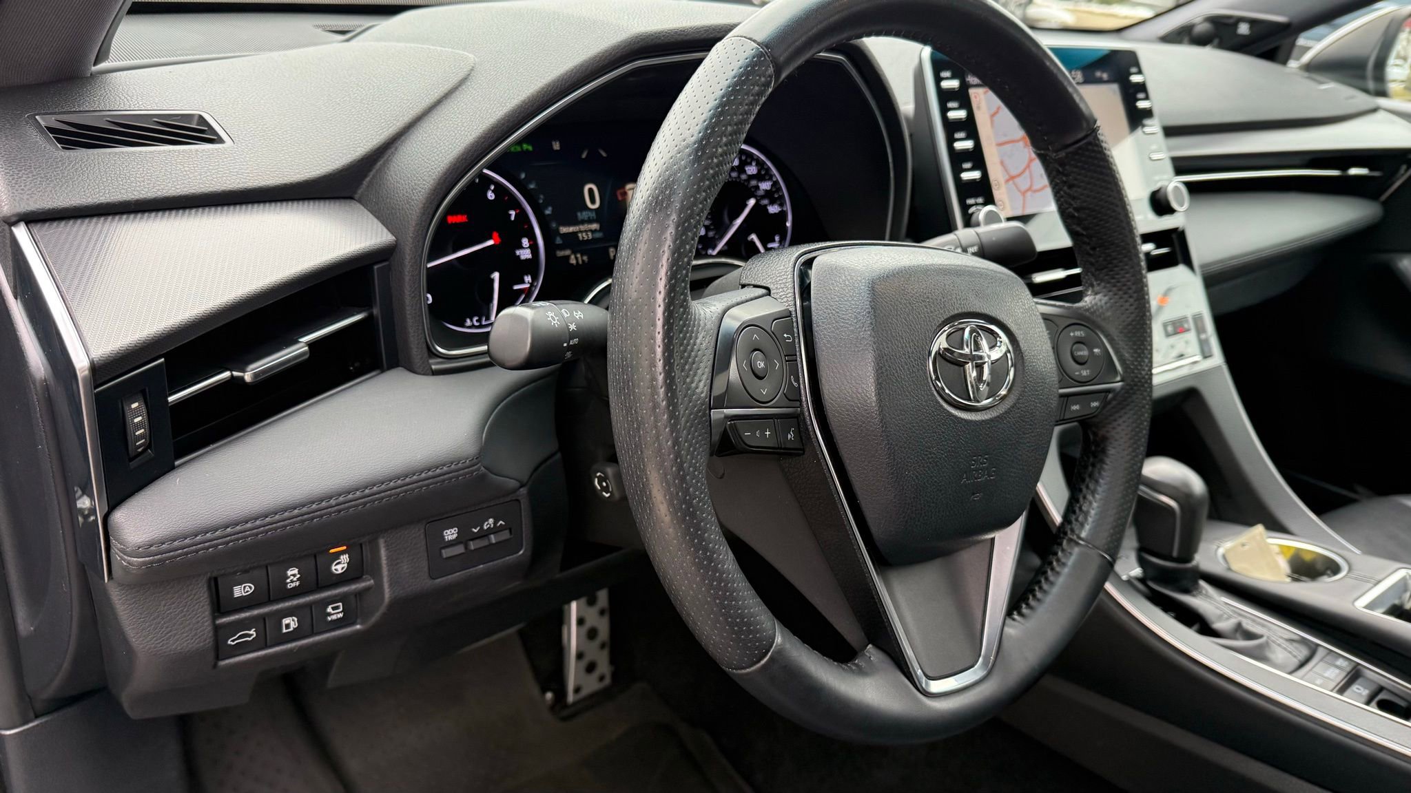 Used 2019 Toyota Avalon Touring image 27