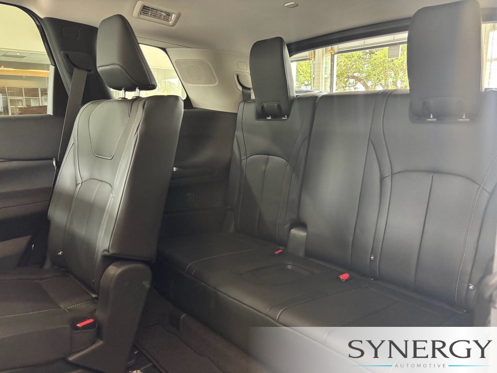 Certified 2027 INFINITI QX60 Luxe w/ Cargo Package FWD image 25