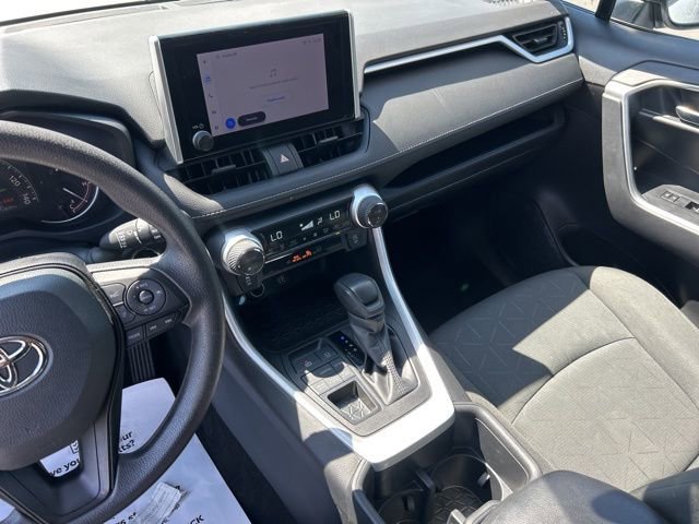 Used 2024 Toyota RAV4 XLE image 33