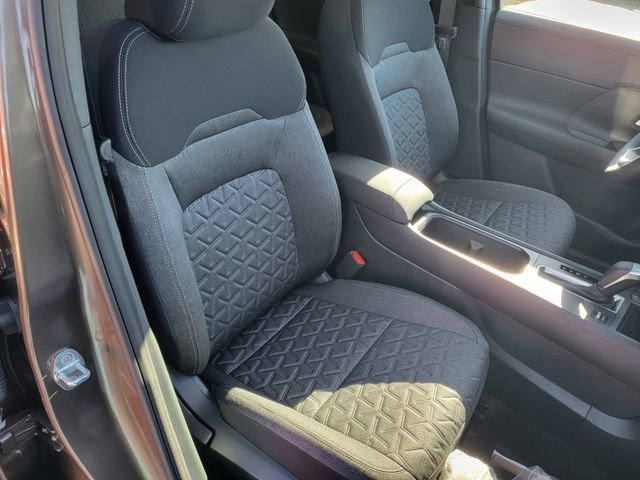 New 2026 Nissan Kicks SV image 34