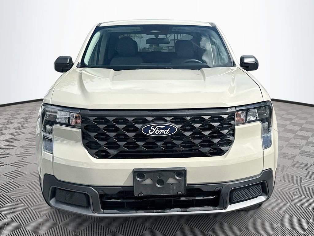 Used 2025 Ford Maverick XLT w/ Equipment Group 302A image 2