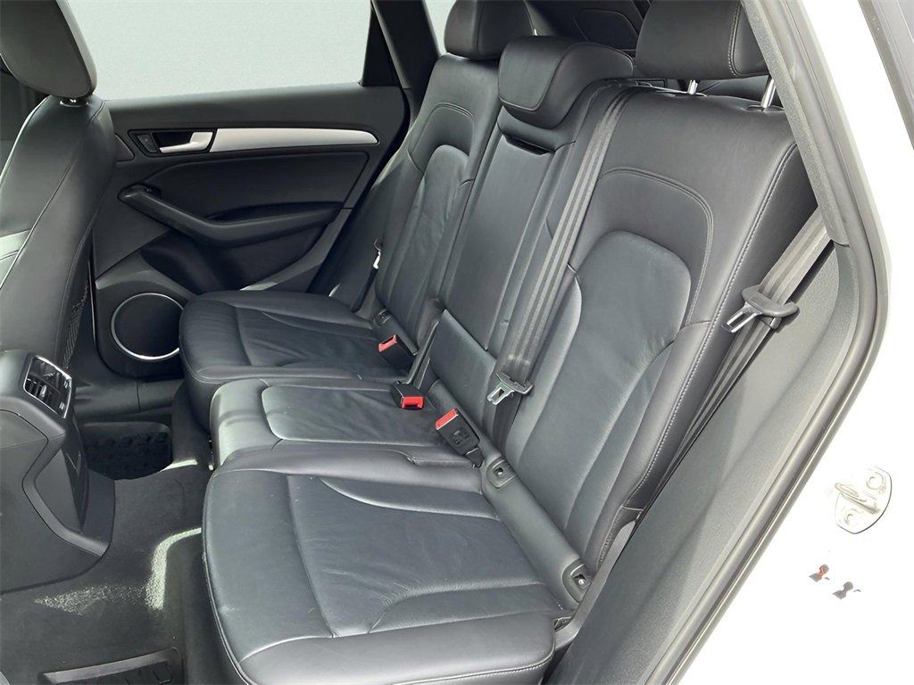 Used 2017 Audi Q5 2.0T Premium Plus w/ Technology Package image 37