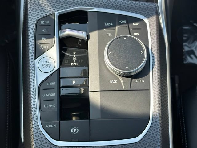 New 2026 BMW 330i xDrive Sedan w/ M Sport Package AWD/4WD image 22