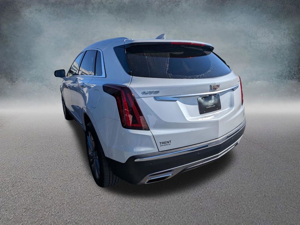 Certified 2024 Cadillac XT5 Premium Luxury w/ Technology Package FWD image 6
