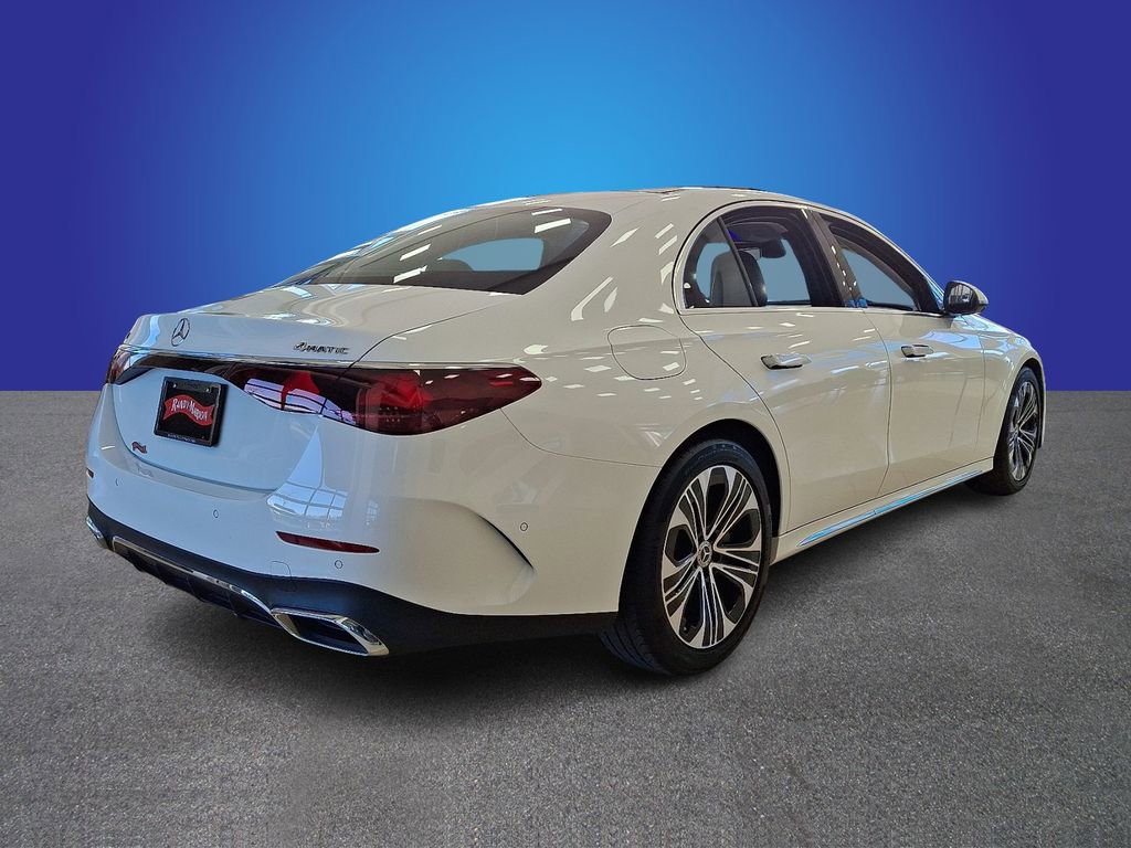 Used 2024 Mercedes-Benz E 350 4MATIC Sedan image 6