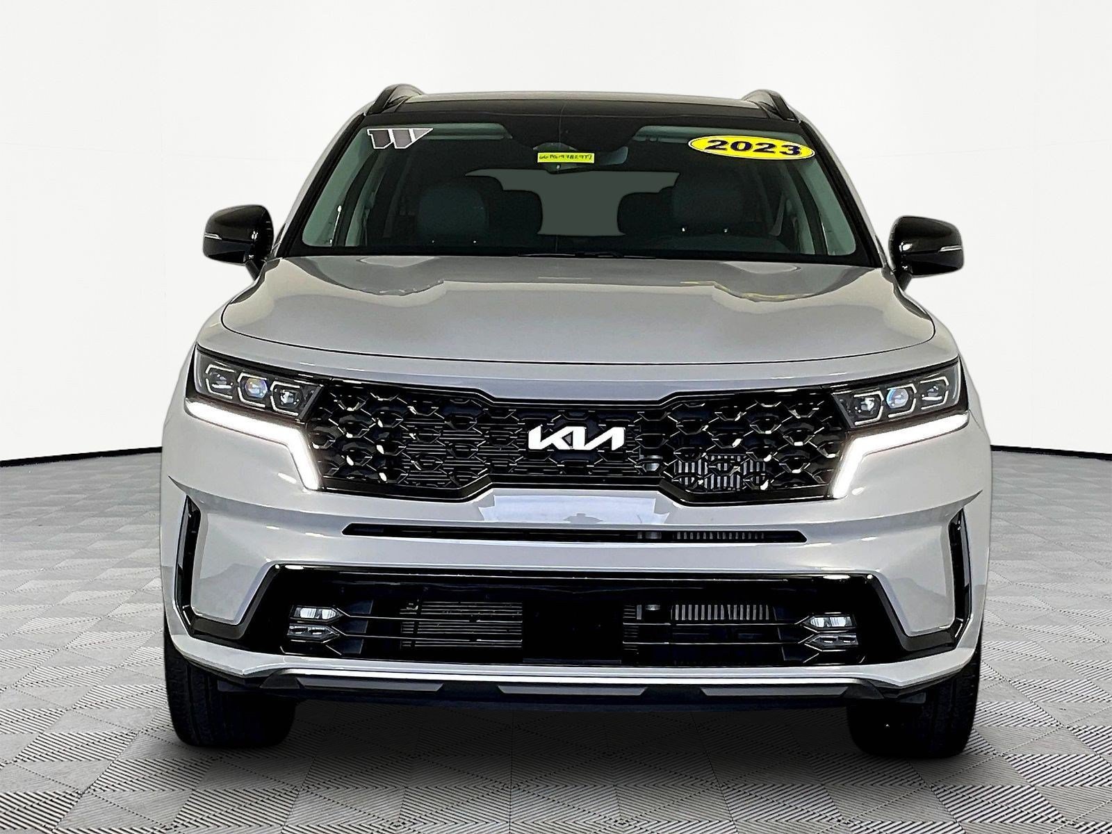 Used 2023 Kia Sorento SX AWD/4WD image 2