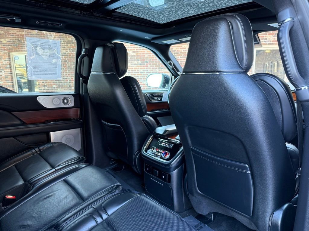 Used 2019 Lincoln Navigator Reserve w/ Cargo Package image 20