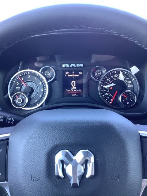 Certified 2025 RAM 1500 Big Horn AWD/4WD image 14