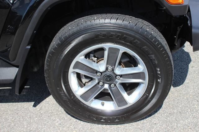 Used 2024 Jeep Gladiator Sport w/ Premium Package AWD/4WD image 36