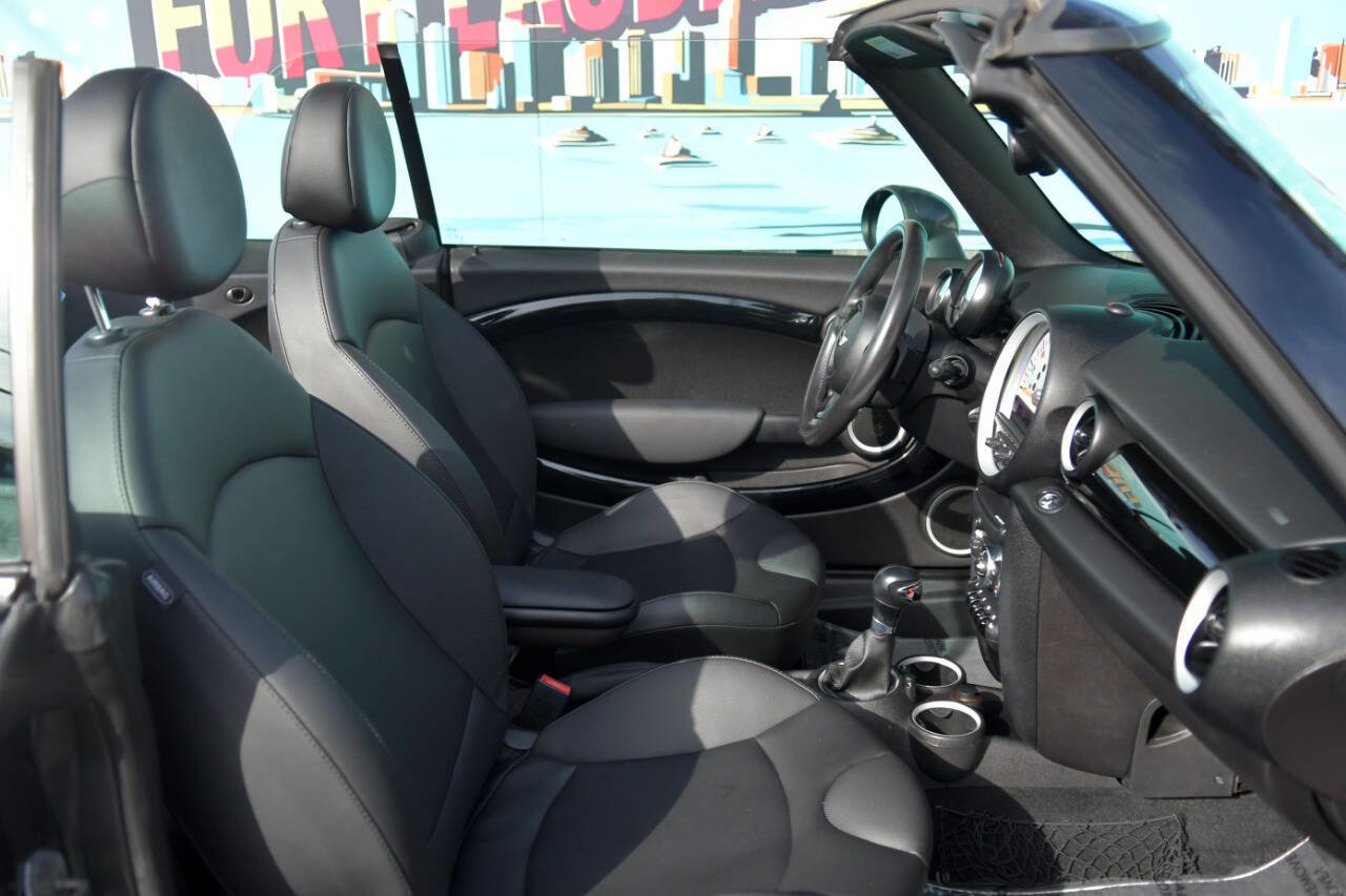 Used 2012 MINI Cooper S image 32