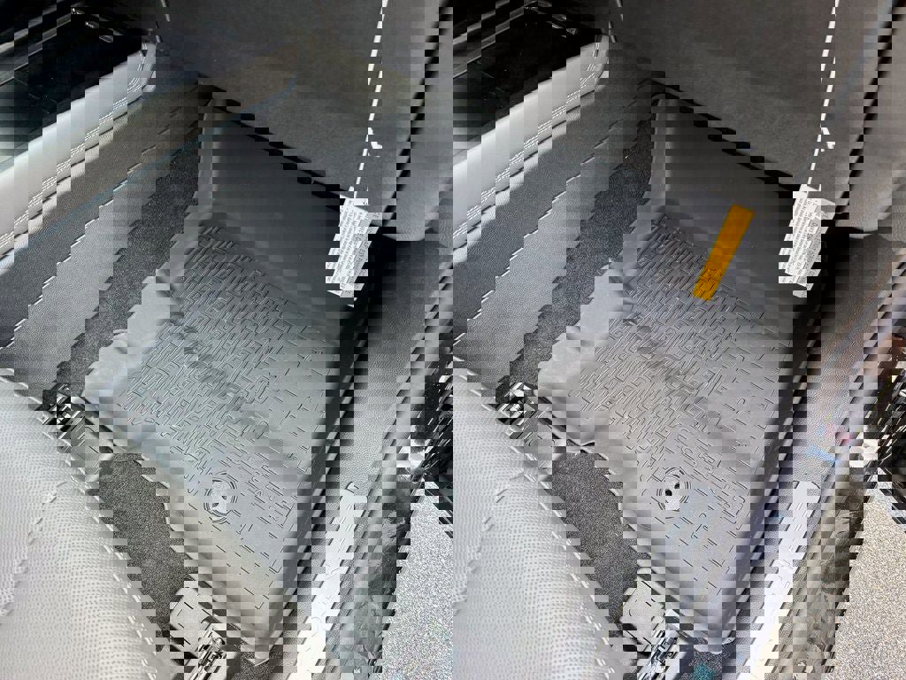 New 2025 Lincoln Corsair Grand Touring image 21