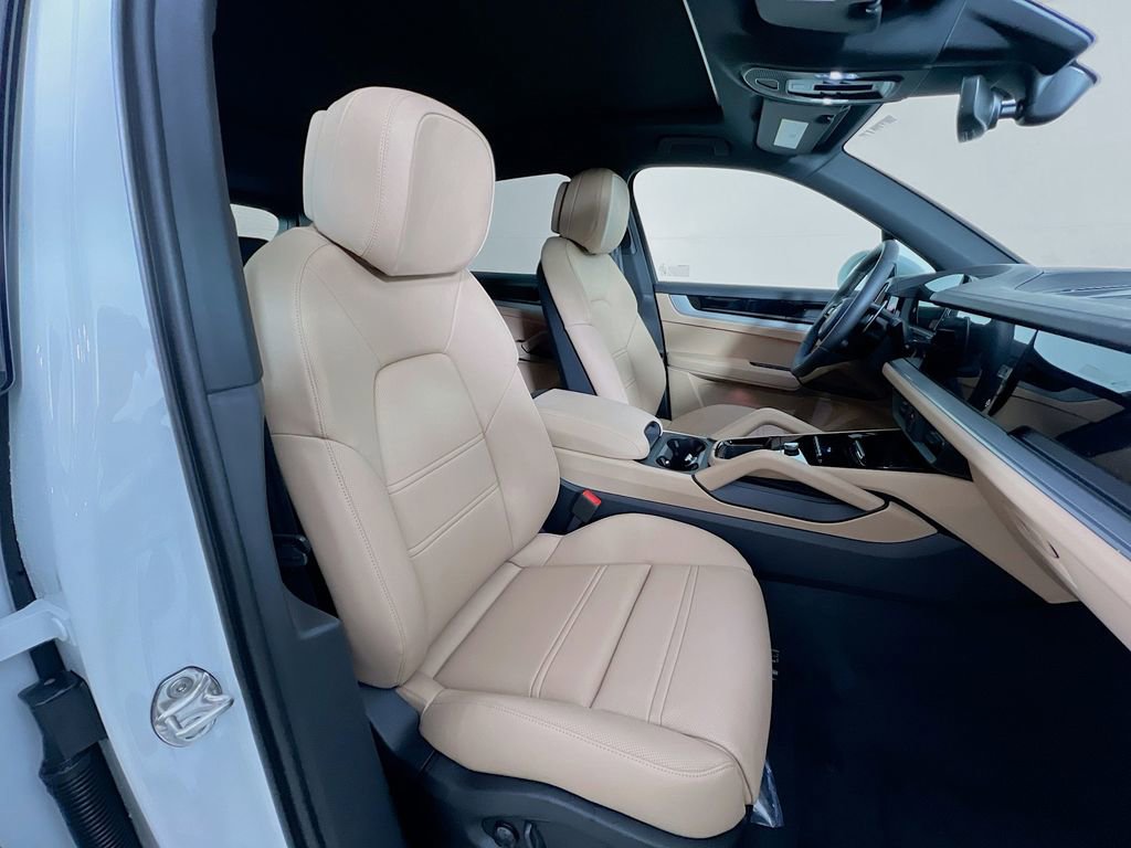 New 2026 Porsche Cayenne image 30